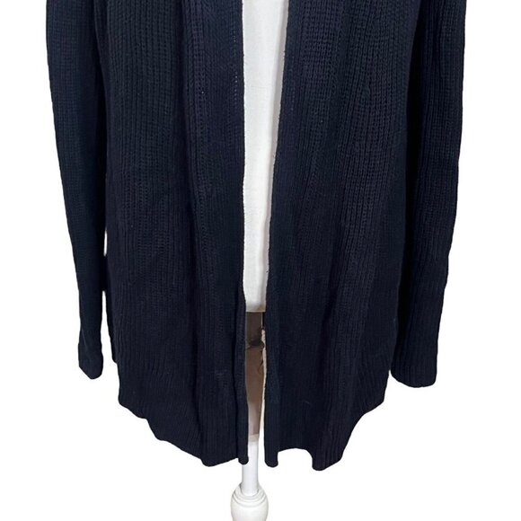 Welcome to my closet! I'm sorry but this item has sold and is not available. - Picture 5 of 9